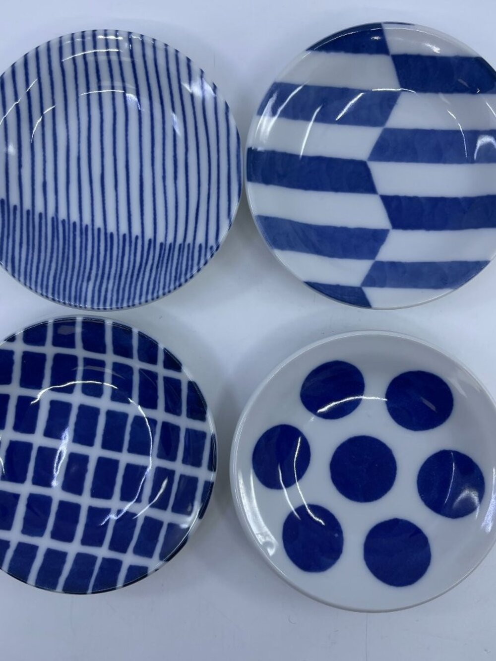 mino ceramic blue & white sauce bowls with geometric patterns set of 4